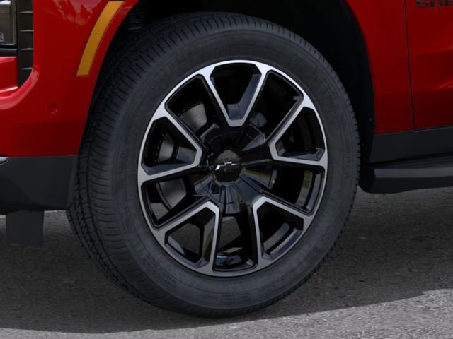 New 2026 Chevrolet Suburban RST w/ RST Capability Package AWD/4WD image 9
