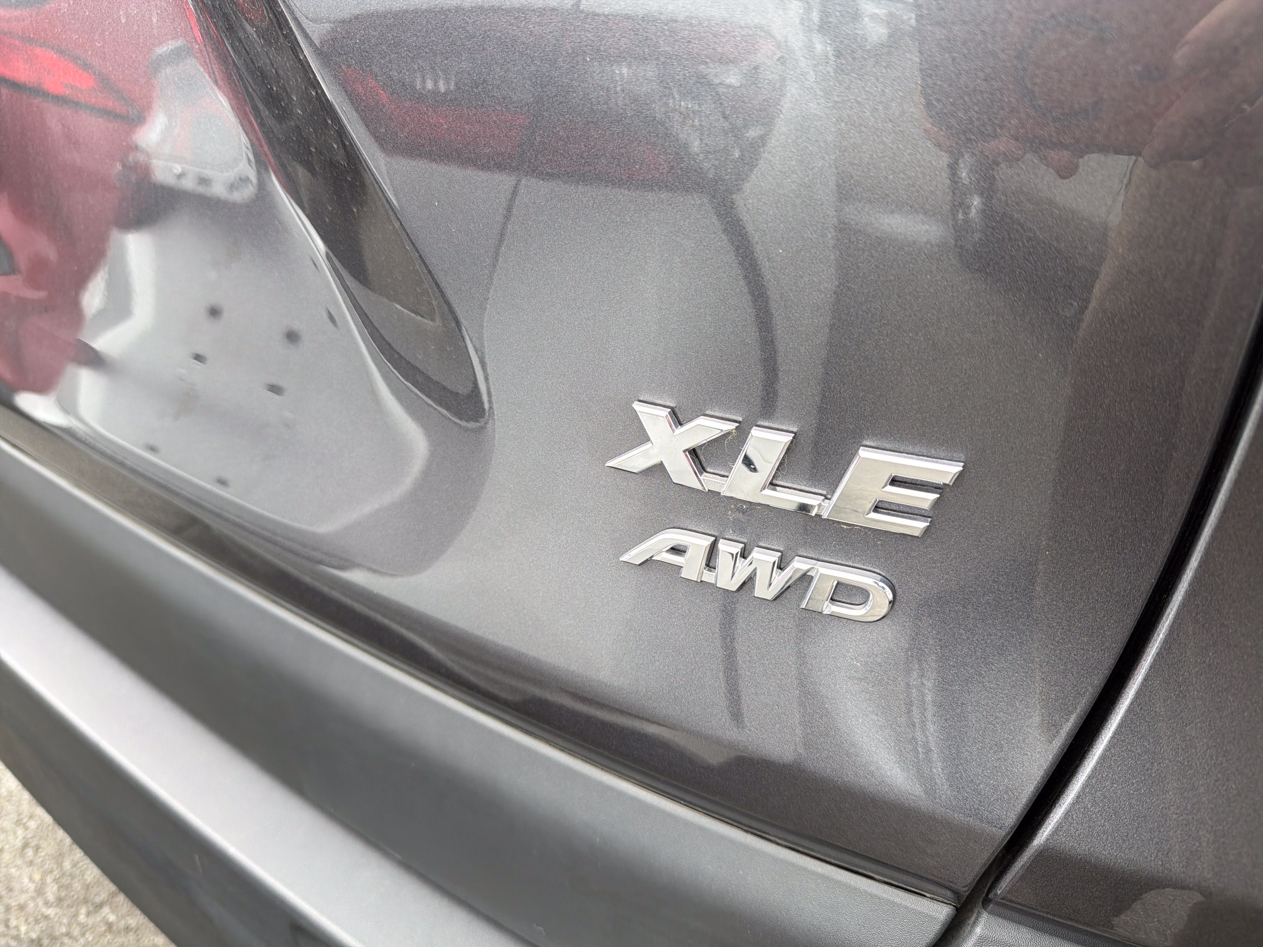 Used 2024 Toyota RAV4 XLE w/ Convenience Package AWD/4WD image 7
