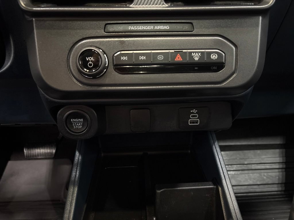 Used 2025 Ford Maverick Lobo AWD/4WD image 22
