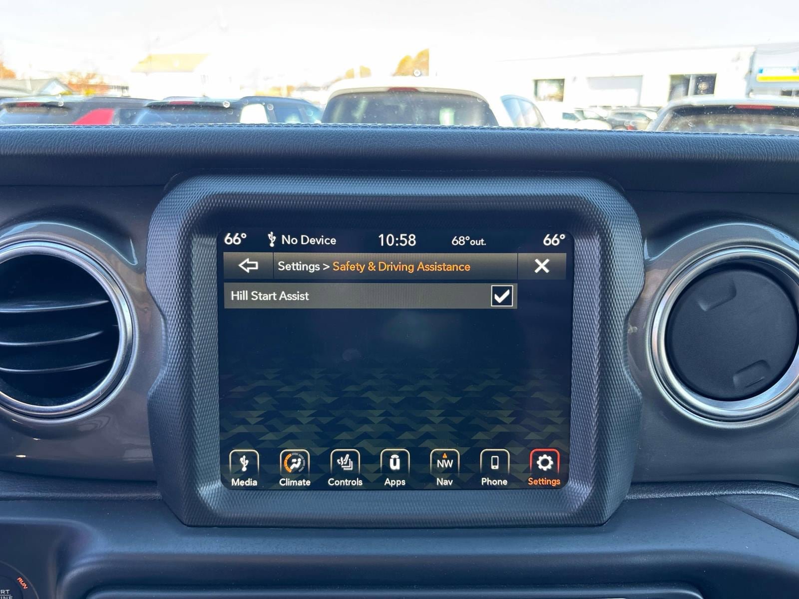 Certified 2022 Jeep Wrangler Unlimited Sahara w/ Cold Weather Group AWD/4WD image 23