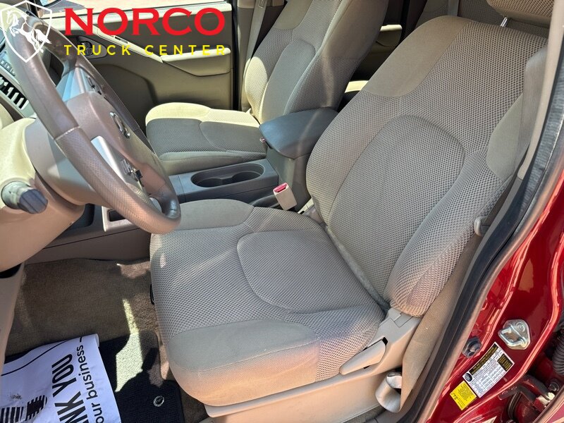 Used 2017 Nissan Frontier SV RWD image 16