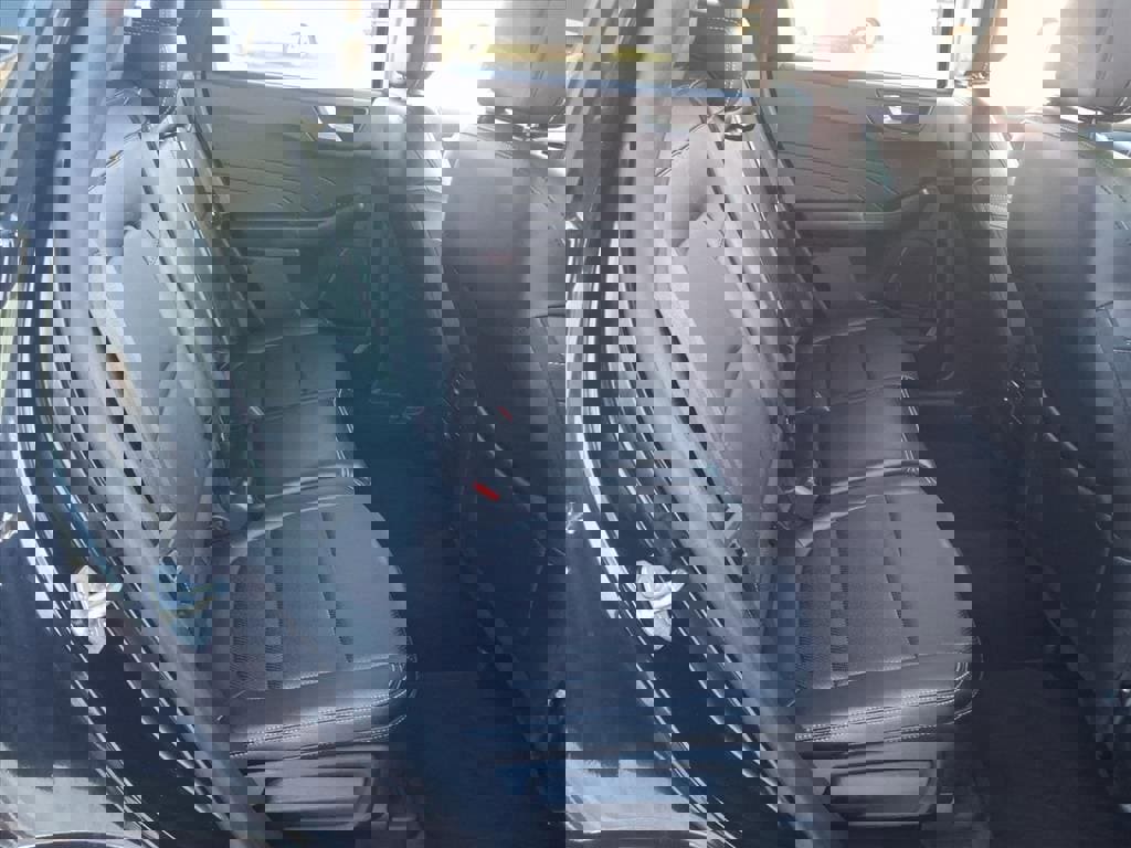 Used 2022 Ford Escape Titanium image 24