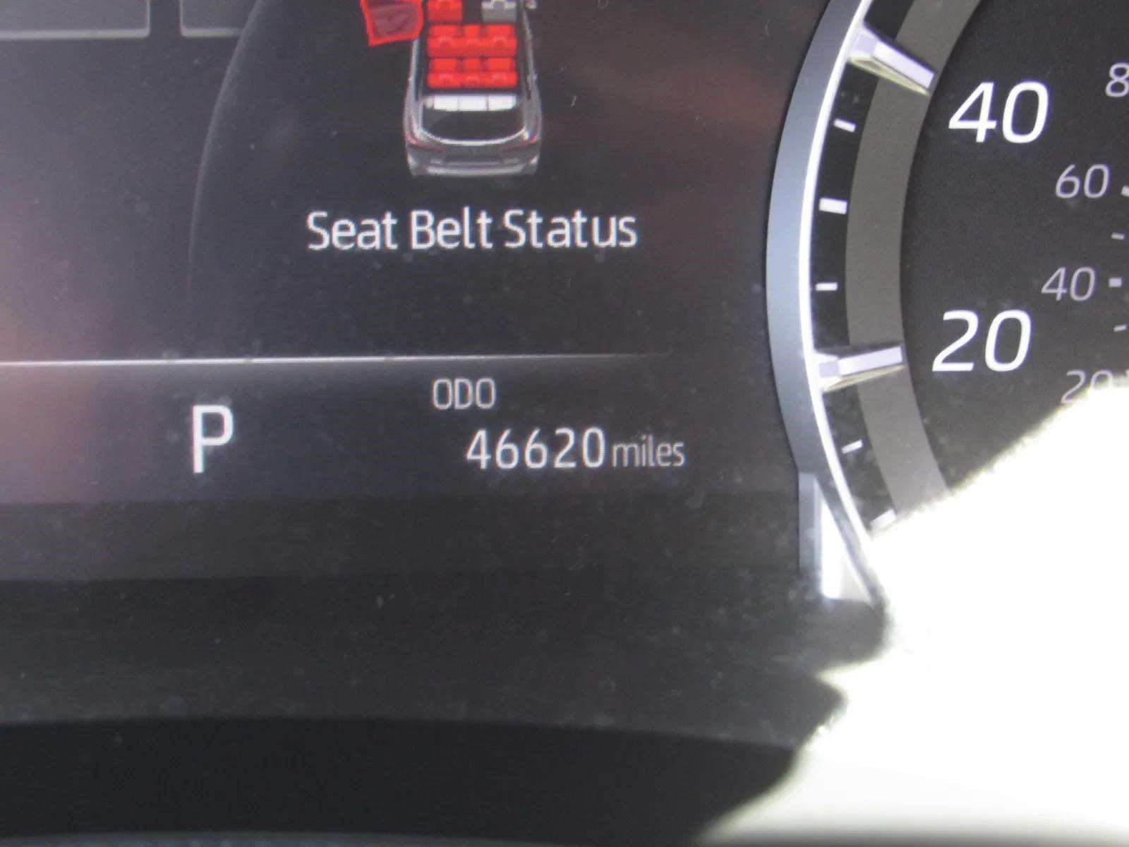 Used 2023 Toyota Highlander LE FWD image 26