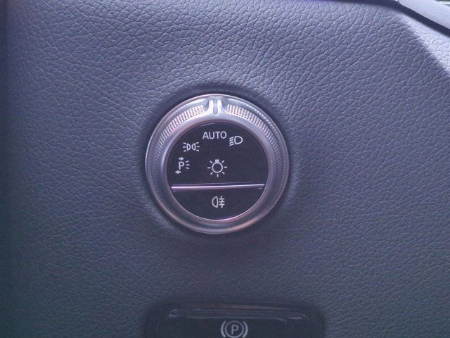 Used 2023 Mercedes-Benz GLC 300 GLC 300 image 25