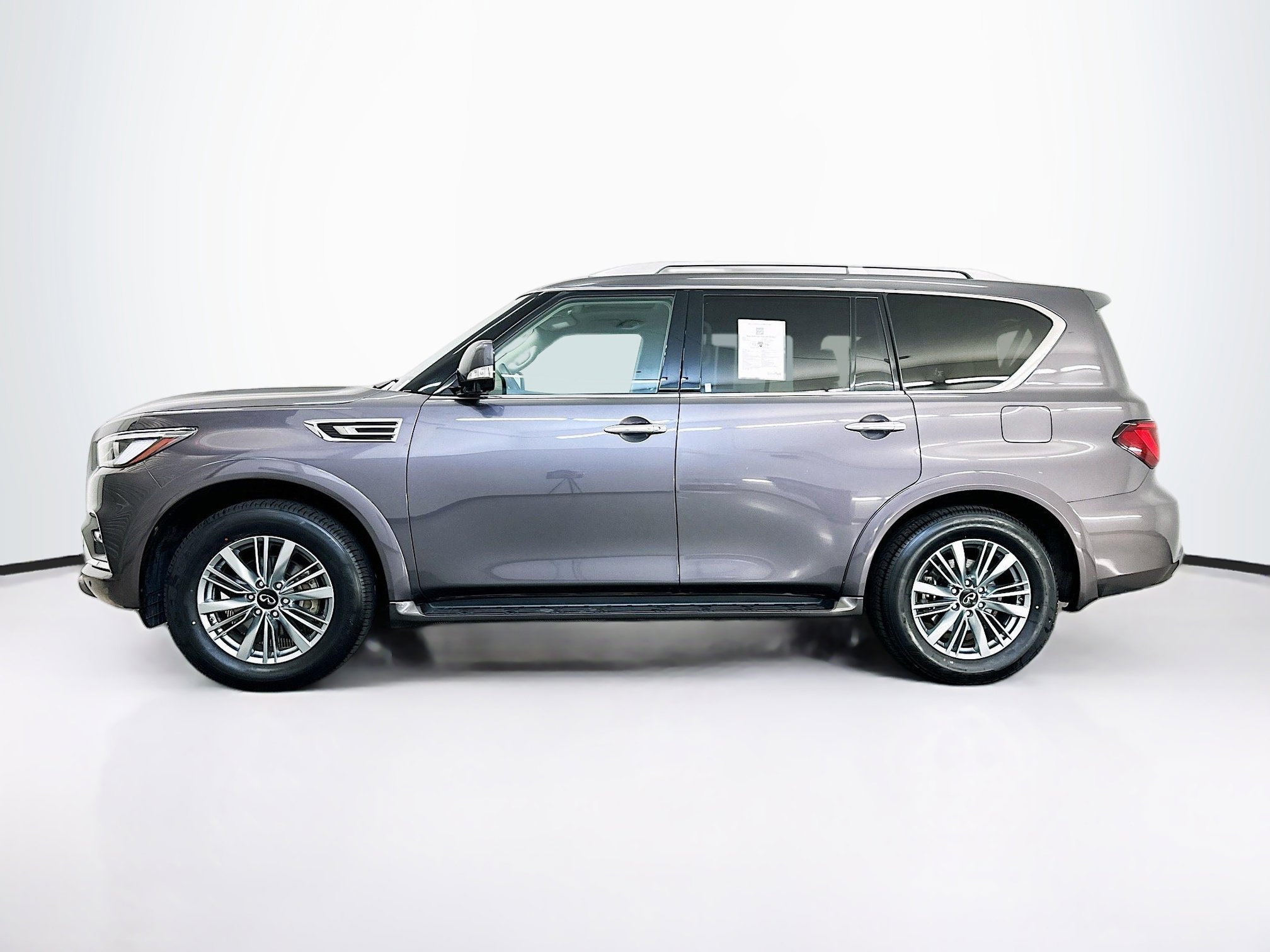Used 2024 INFINITI QX80 Luxe image 4