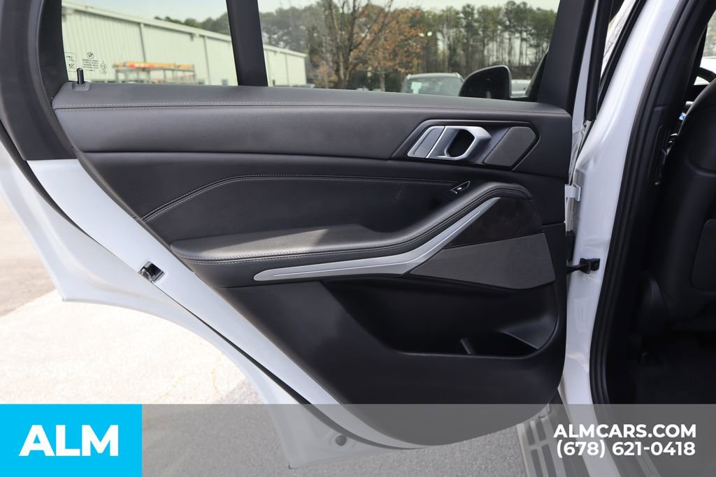 Used 2024 BMW X5 sDrive40i RWD image 18