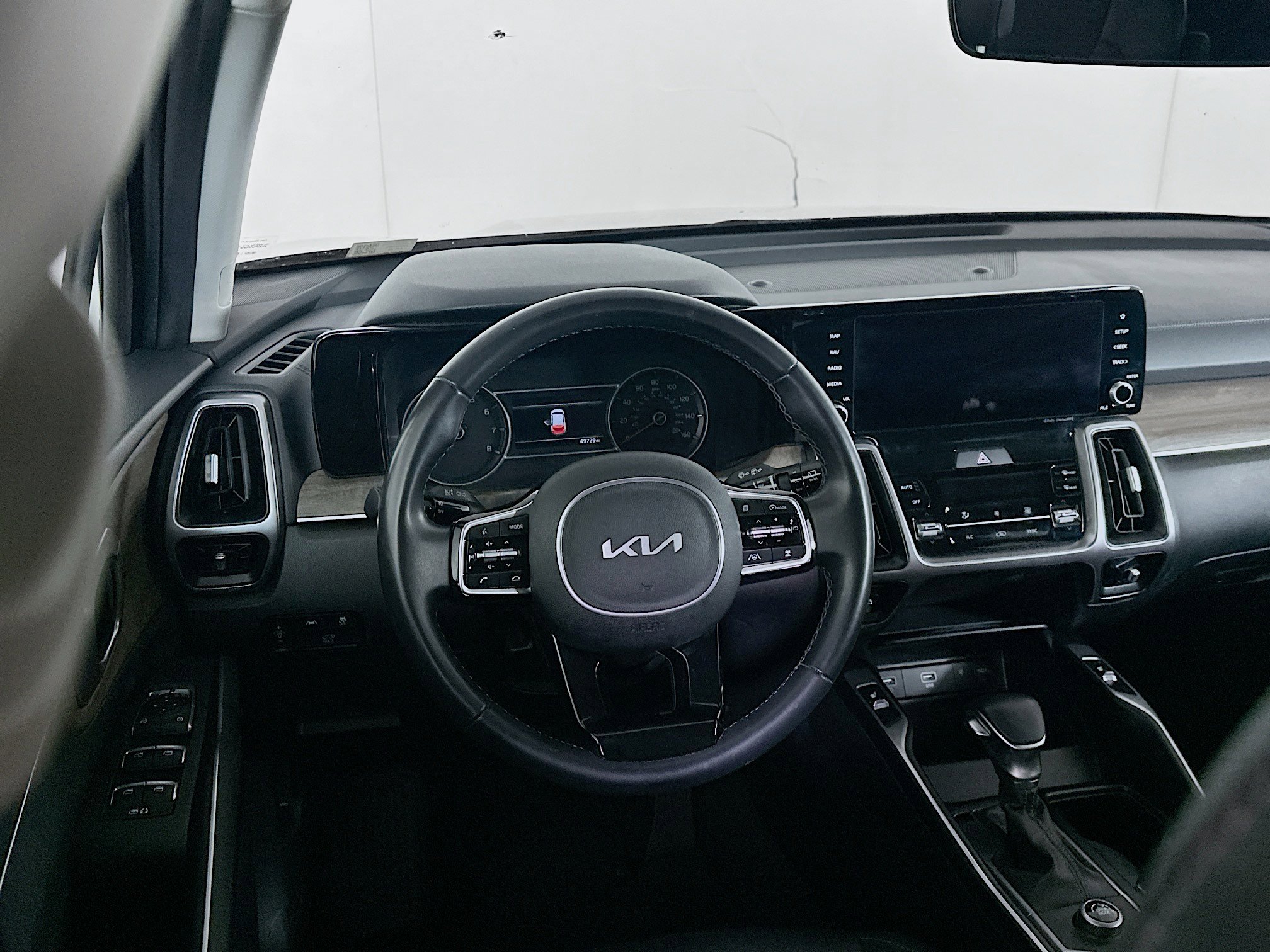 Used 2023 Kia Sorento EX image 17