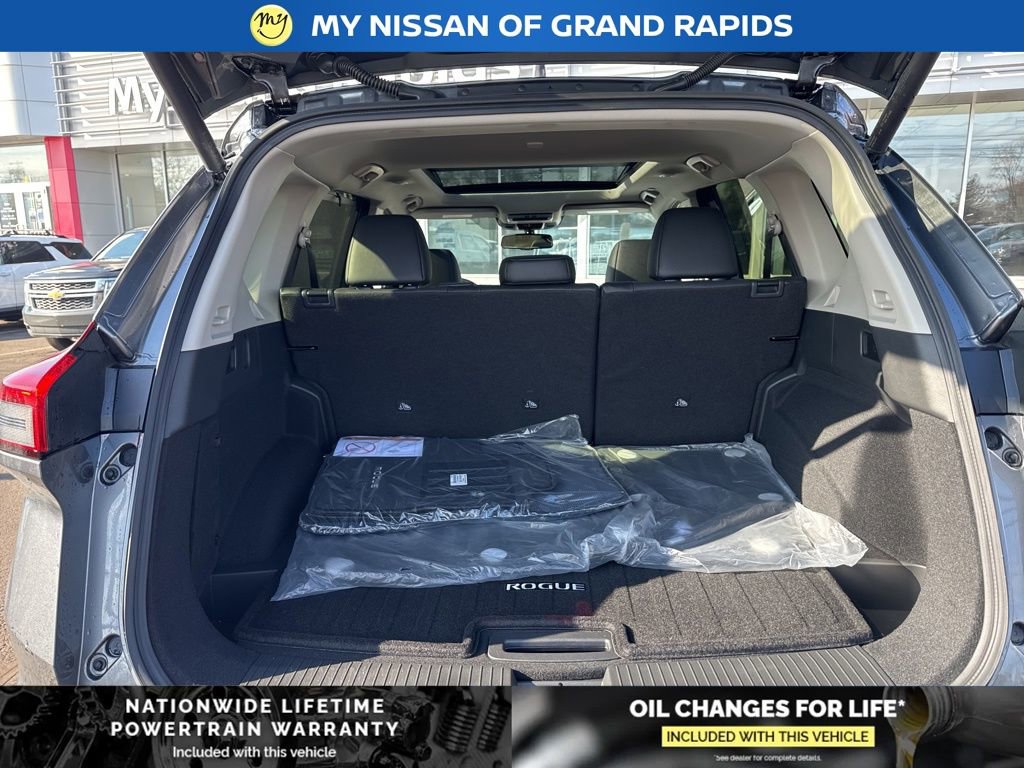 New 2026 Nissan Rogue Platinum w/ Platinum Premium Package image 17