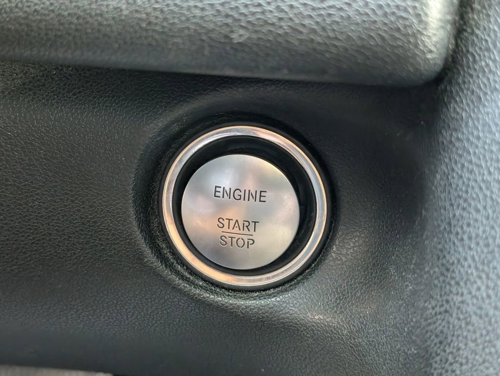 Used 2012 Mercedes-Benz R 350 R 350 image 17