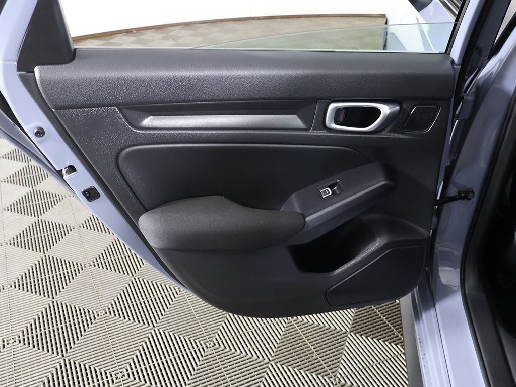 Used 2023 Honda Civic Sport image 17