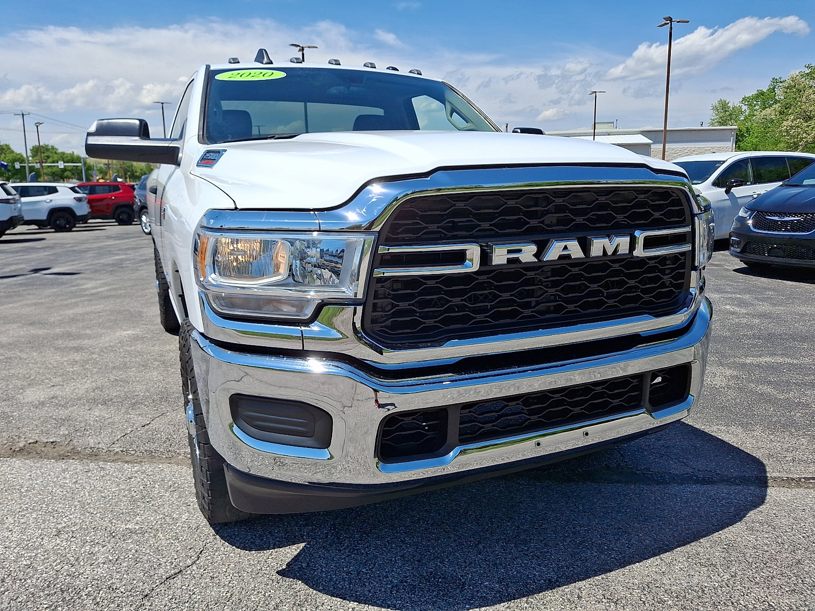Used 2020 RAM 2500 Tradesman w/ Chrome Appearance Group AWD/4WD image 3
