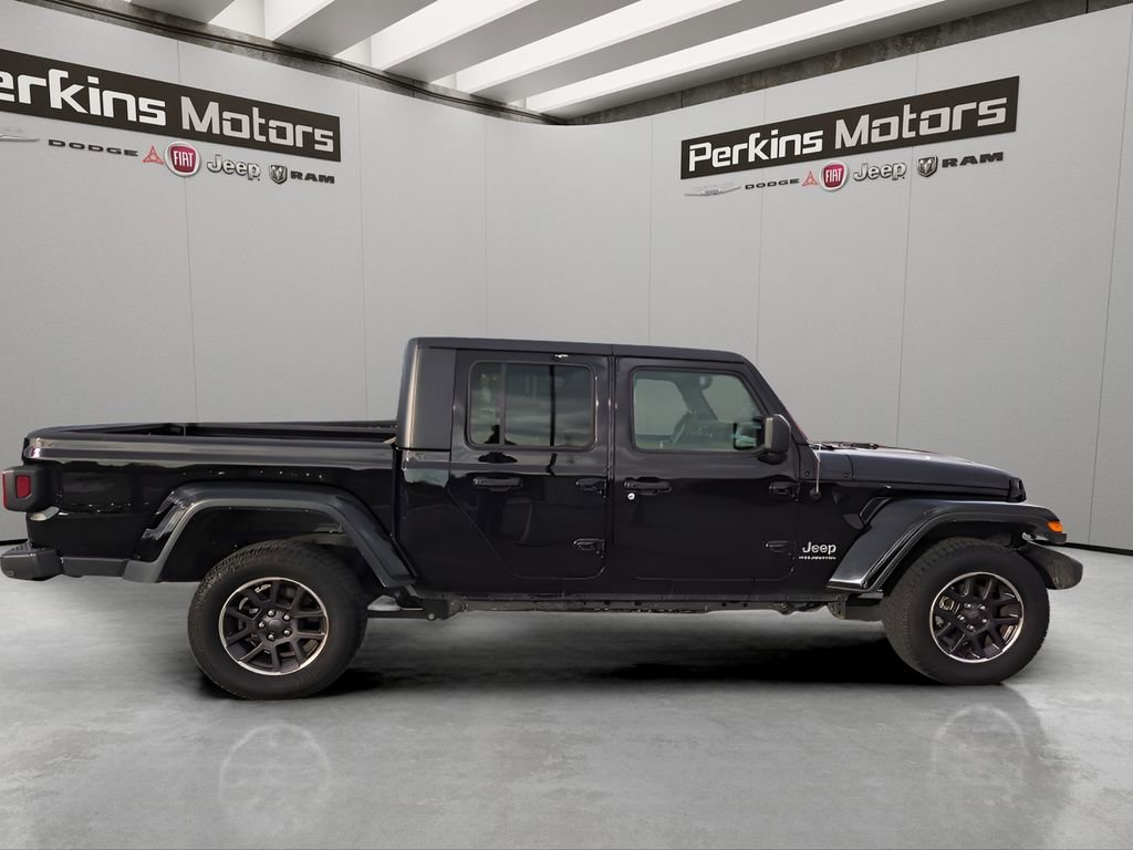 Used 2023 Jeep Gladiator Overland image 6