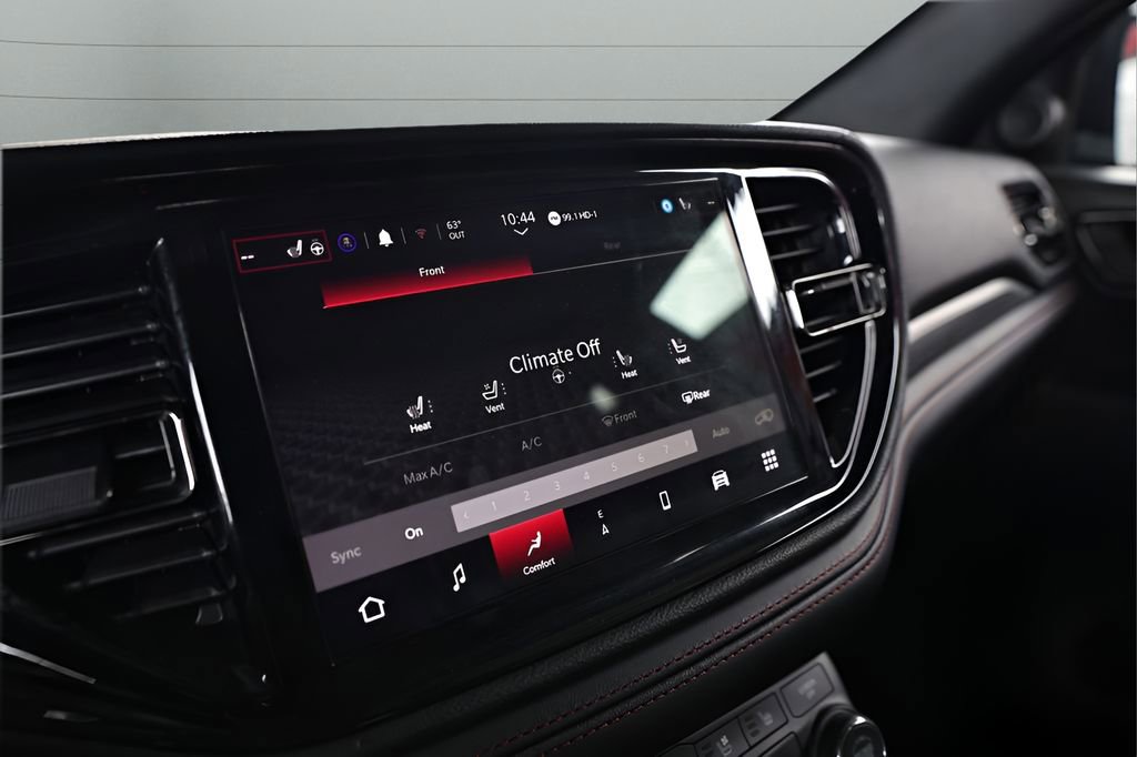 Used 2024 Dodge Durango GT image 27