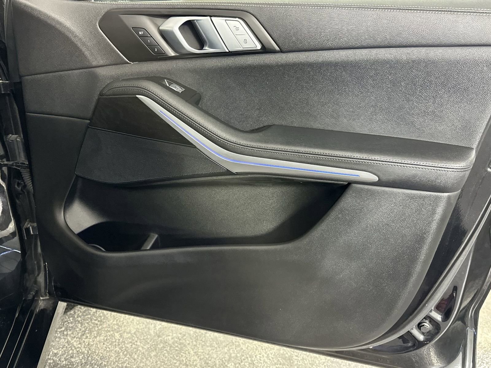 Used 2022 BMW X7 xDrive40i image 35