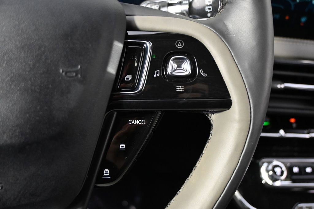 New 2026 Lincoln Corsair Reserve w/ Jet Appearance Package AWD/4WD image 36