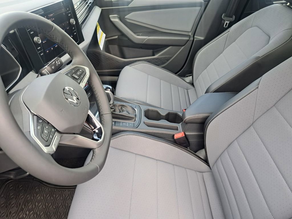 New 2026 Volkswagen Jetta SE image 19