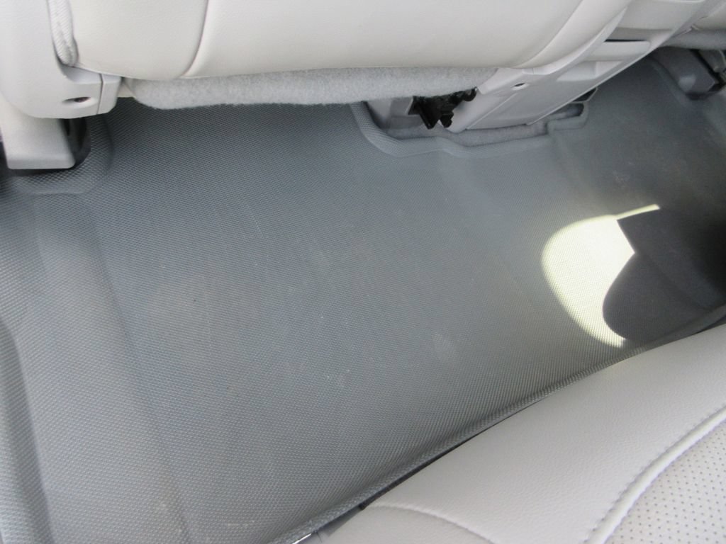 Certified 2019 GMC Acadia SLT FWD image 31