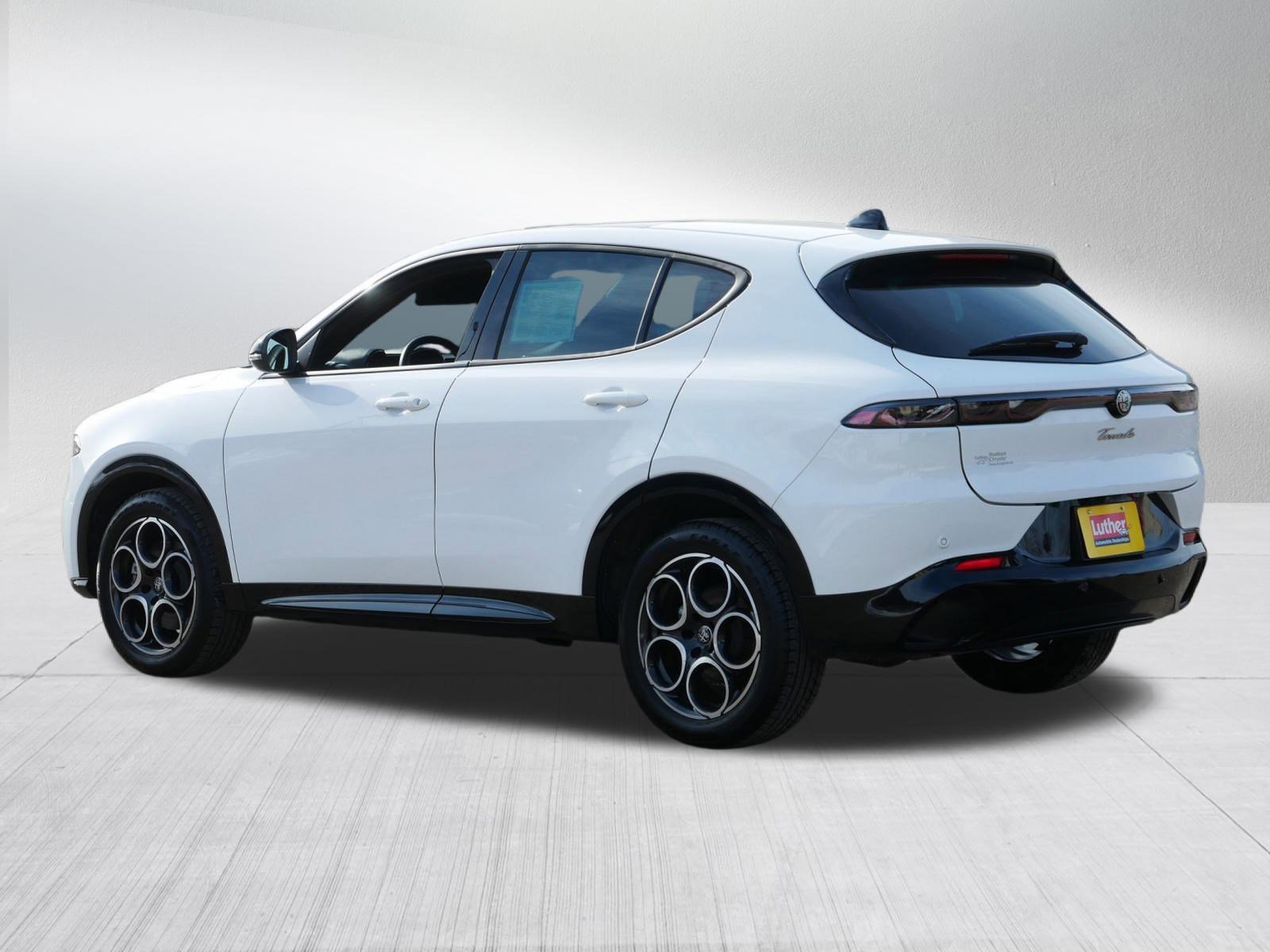 Used 2025 Alfa Romeo Tonale image 5