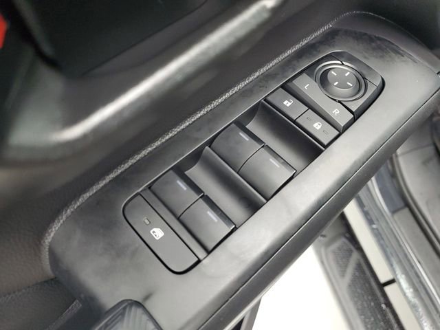 Used 2025 Toyota Tacoma SR AWD/4WD image 20