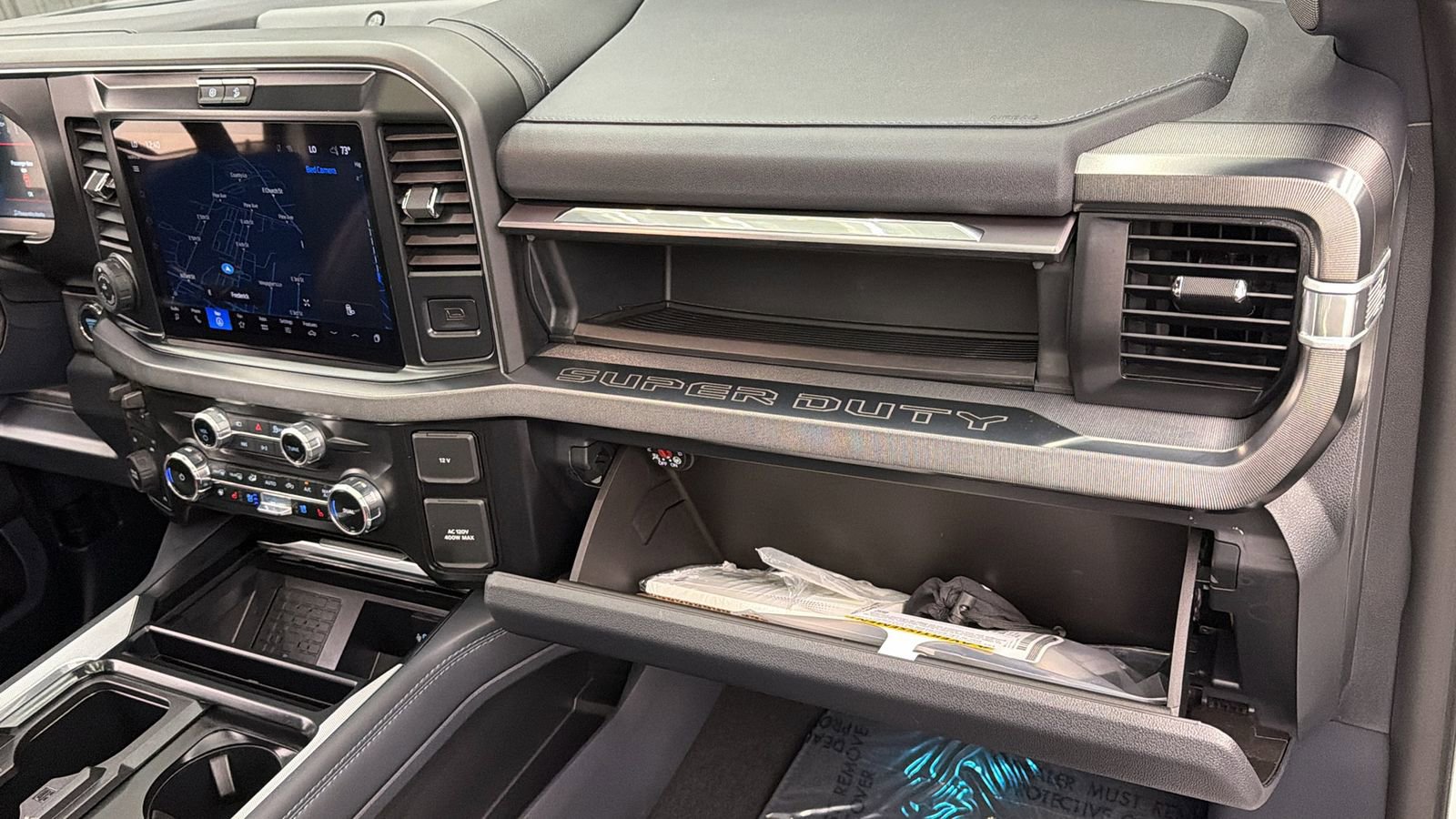 Used 2026 Ford F450 Platinum w/ FX4 Off-Road Package image 41