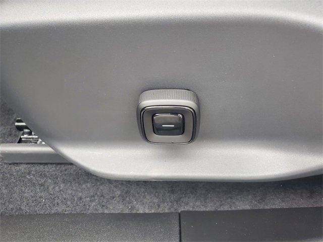 New 2025 Volvo EX30 Ultra w/ Protection Package Premier image 13