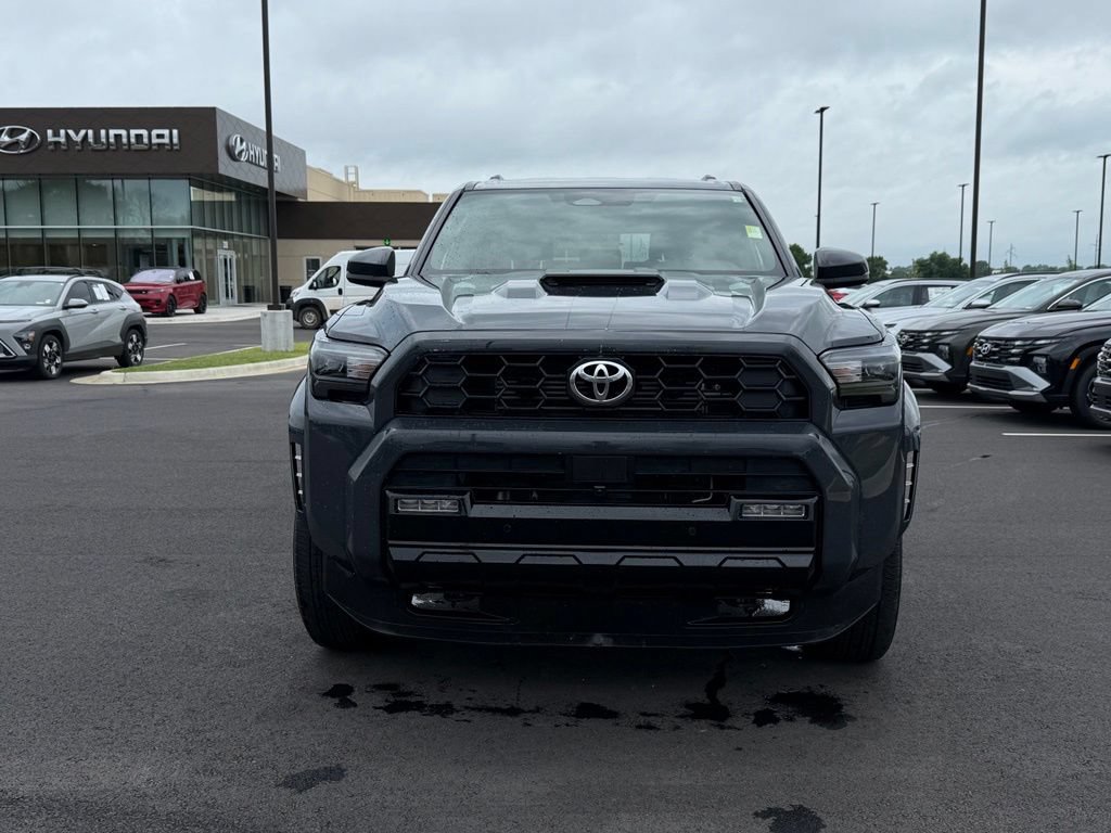 Used 2025 Toyota 4Runner TRD Sport AWD/4WD image 2
