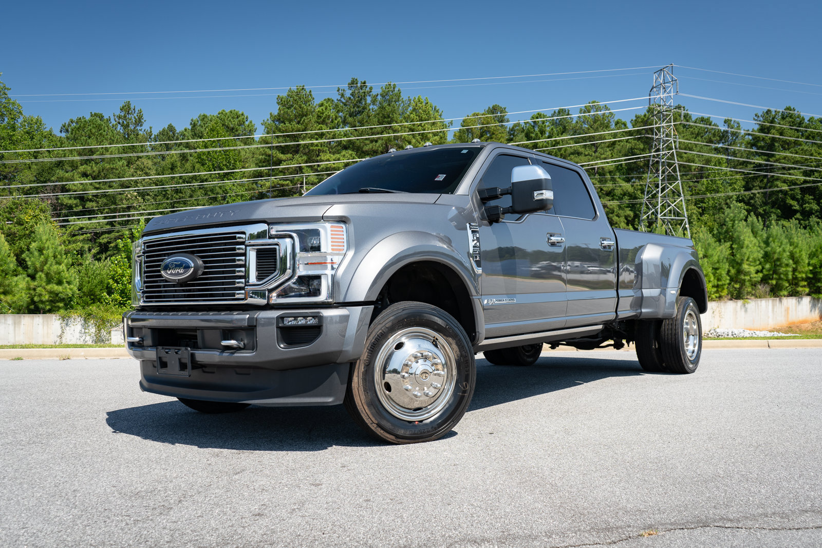 Used 2022 Ford F450 Platinum w/ FX4 Off-Road Package AWD/4WD image 5