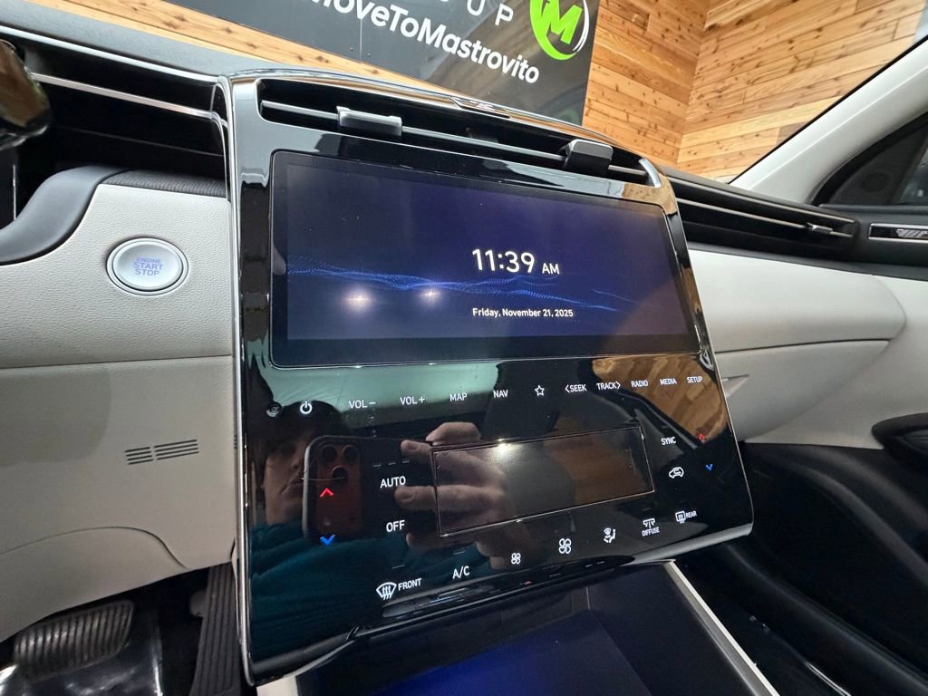 Used 2024 Hyundai Tucson Limited image 18