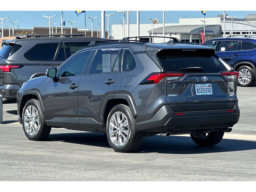 Certified 2021 Toyota RAV4 XLE Premium image 6