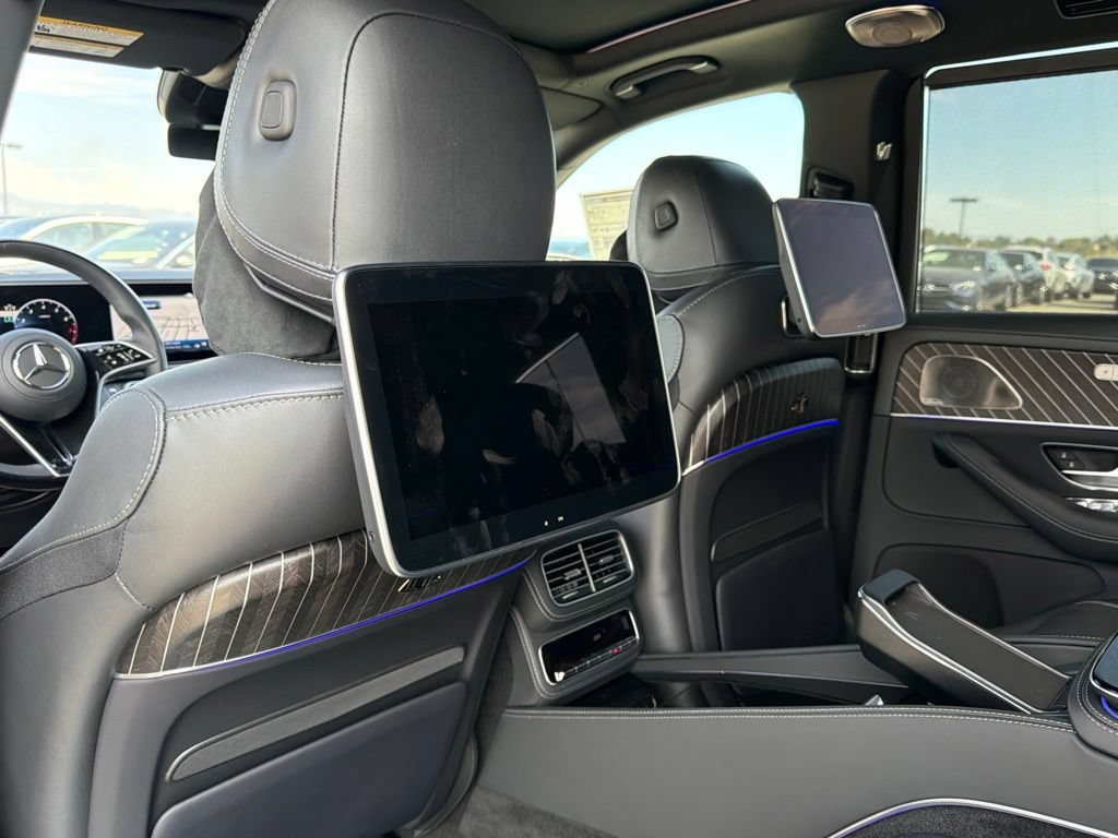 New 2026 Mercedes-Benz Maybach GLS 600 4MATIC image 32