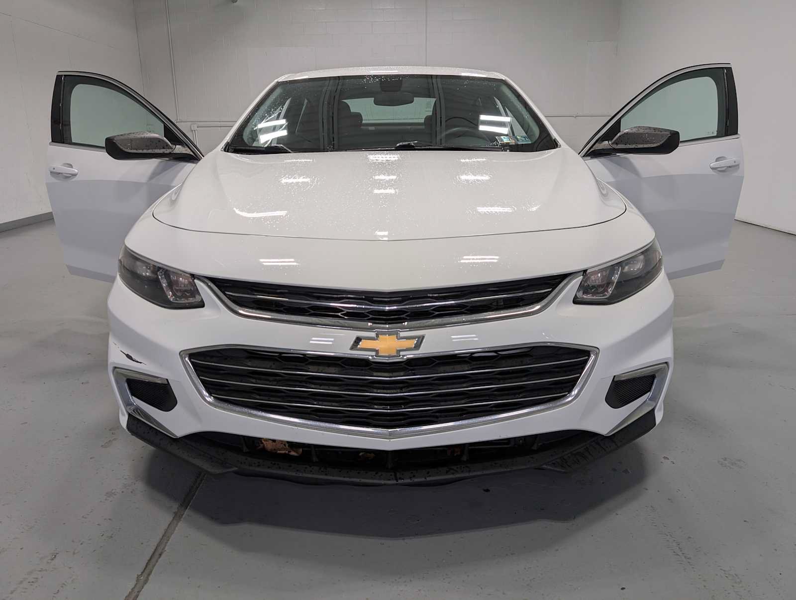 Used 2018 Chevrolet Malibu LS FWD image 15