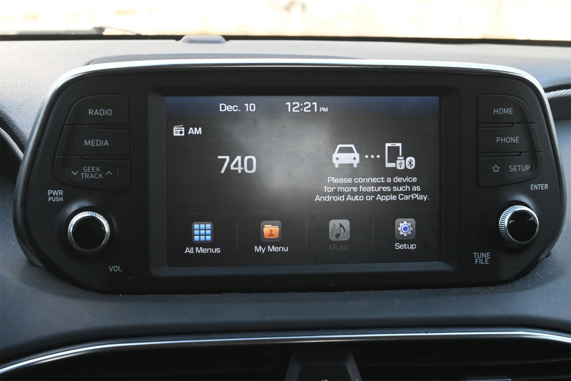 Used 2019 Hyundai Santa Fe SE image 12