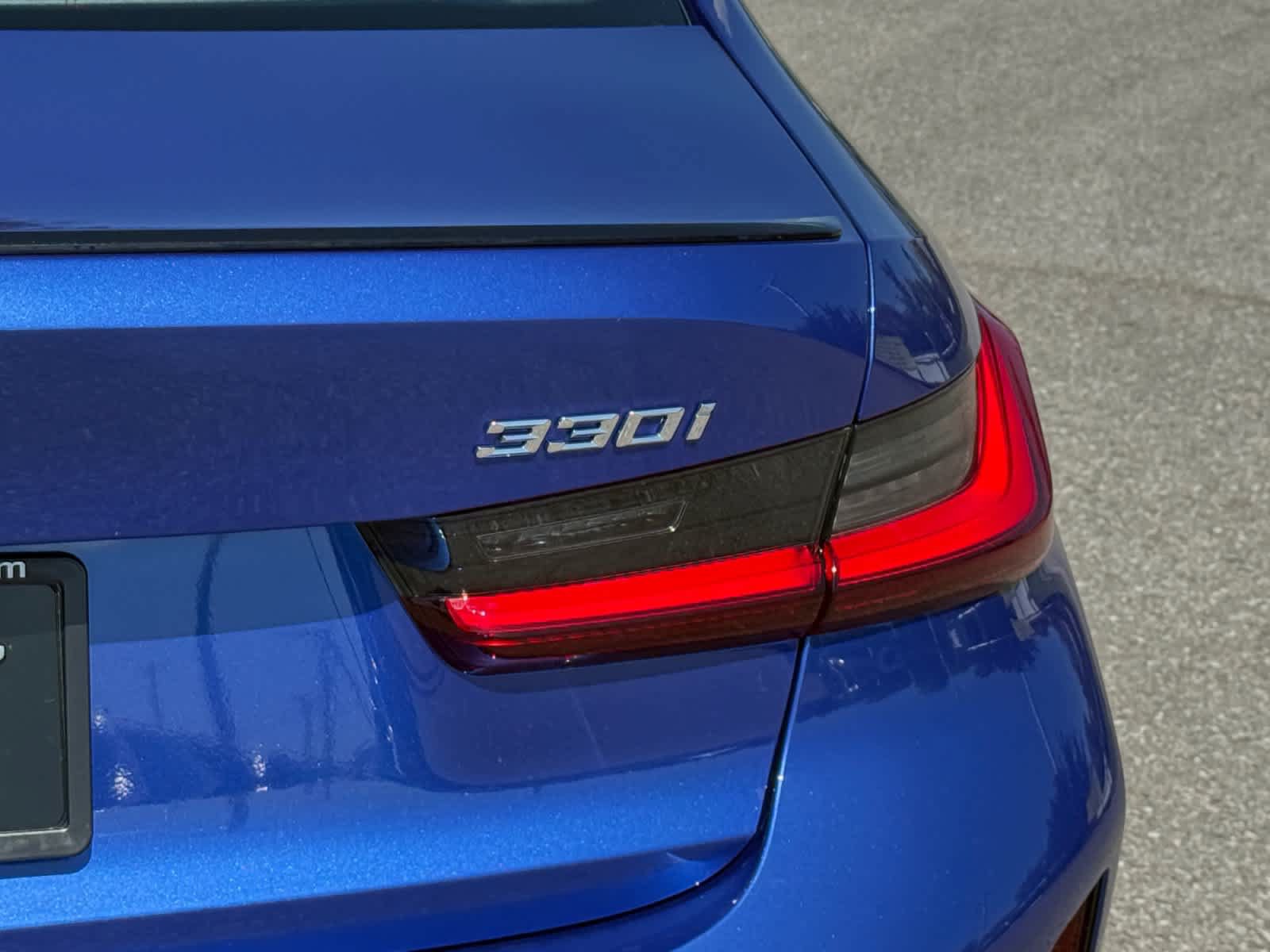 New 2026 BMW 330i Sedan w/ M Sport Package RWD image 10