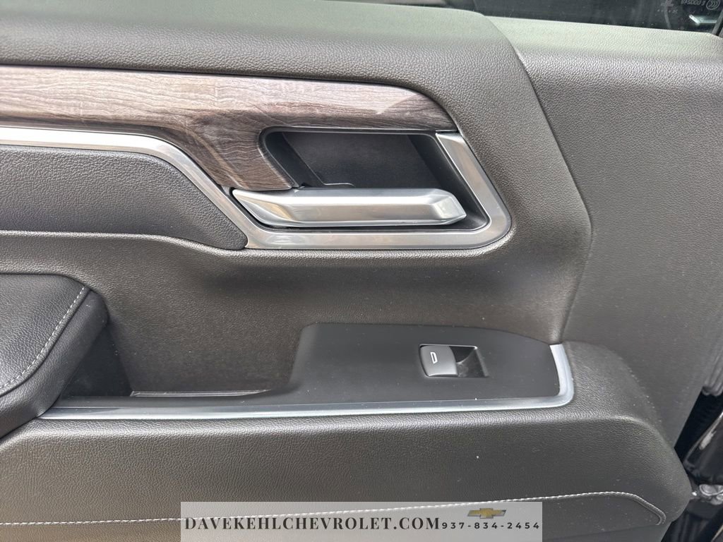 Used 2025 Chevrolet Silverado 2500 LTZ w/ LTZ Plus Package image 20
