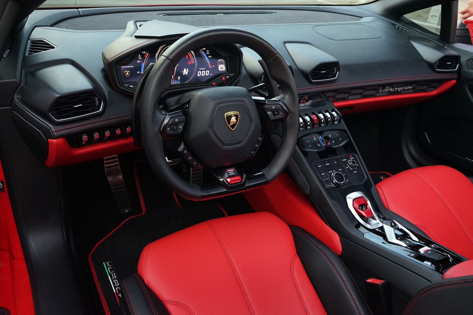 Used 2017 Lamborghini Huracan LP 610-4 AWD/4WD image 9