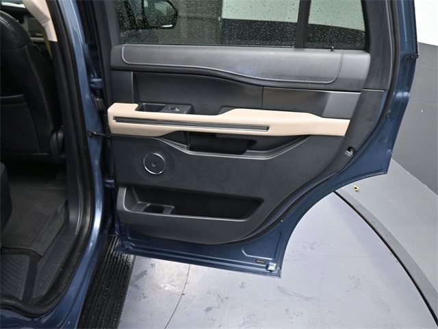 Used 2022 Ford Expedition XLT image 13
