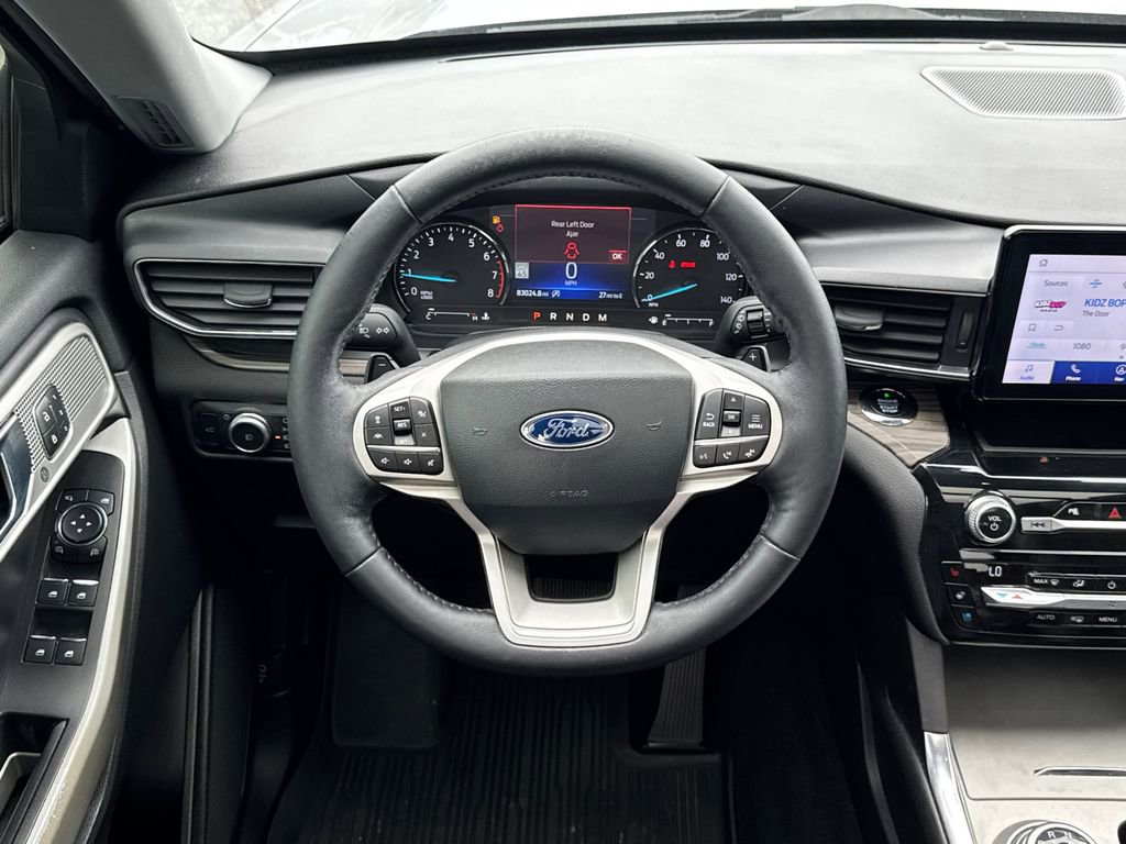 Used 2021 Ford Explorer Limited w/ Equipment Group 301A RWD image 25