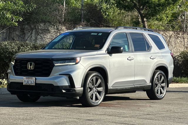 Certified 2023 Honda Pilot Sport image 9
