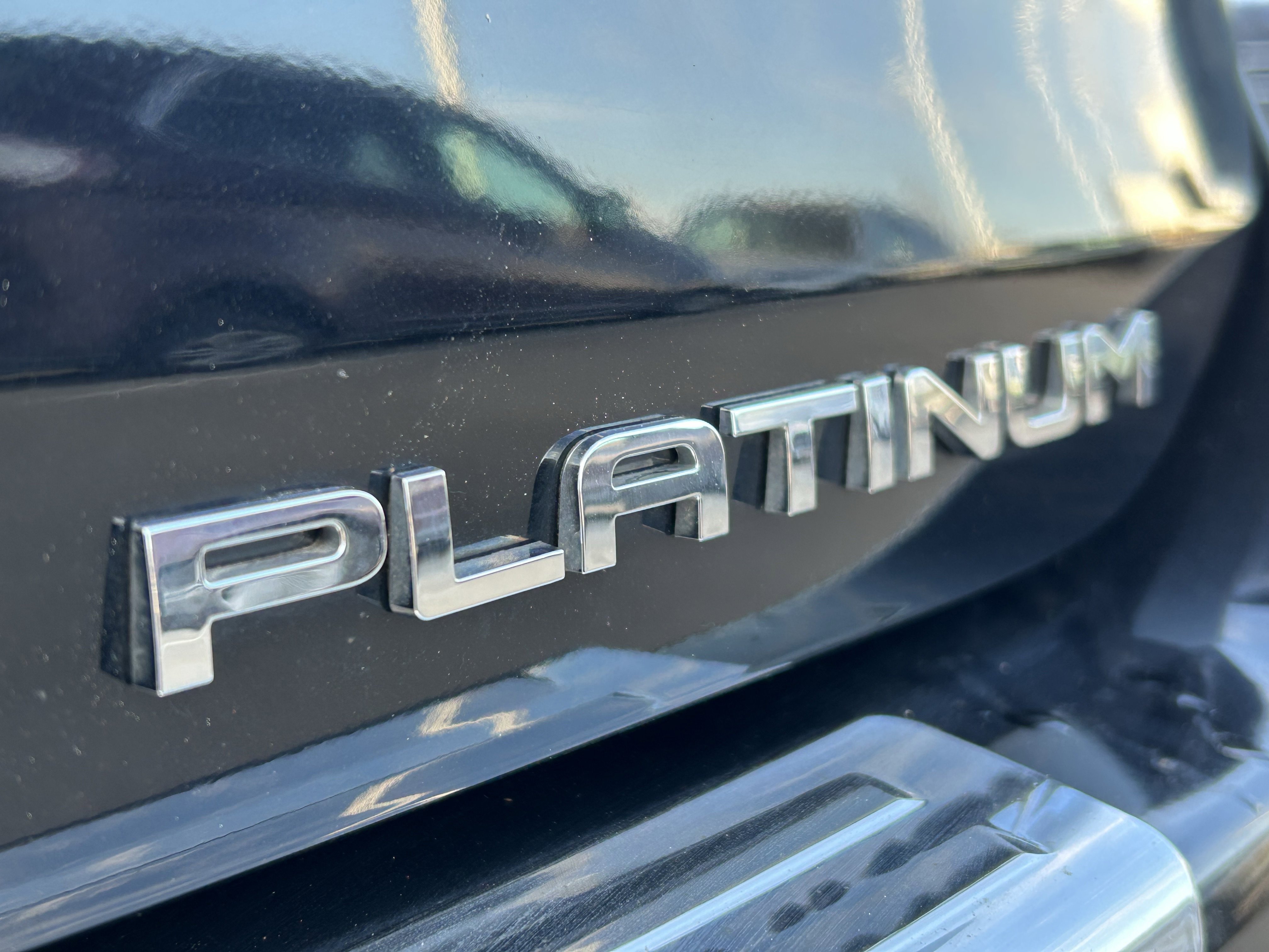 Used 2024 Toyota Highlander Platinum image 9