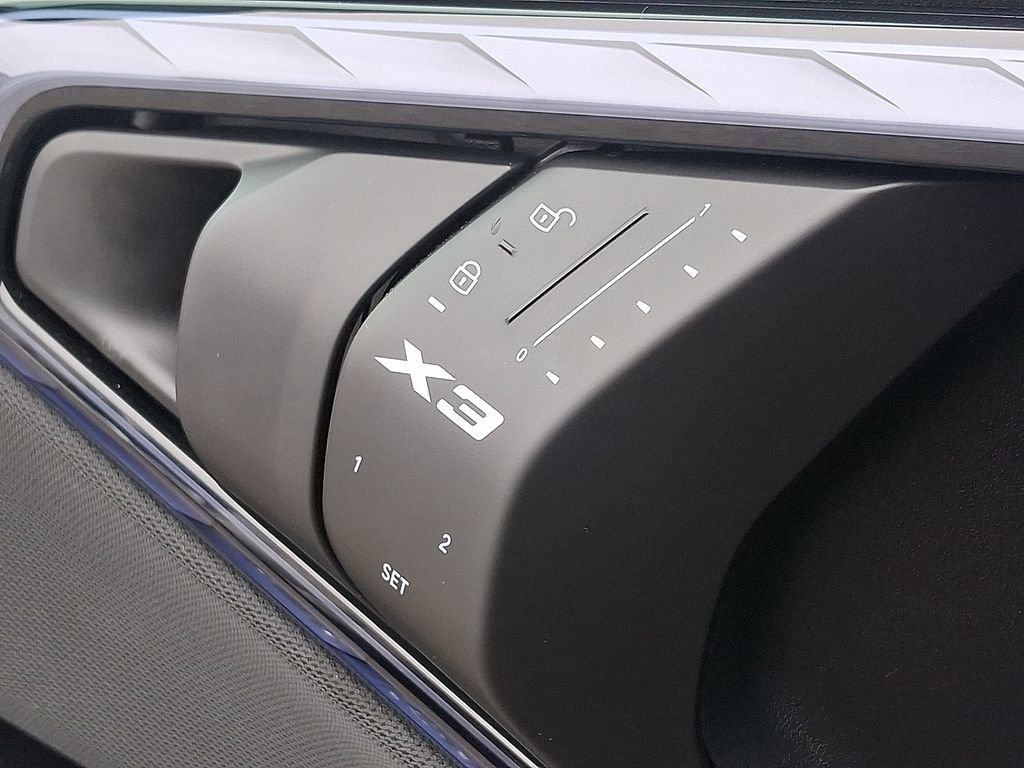 Used 2025 BMW X3 xDrive30i image 24