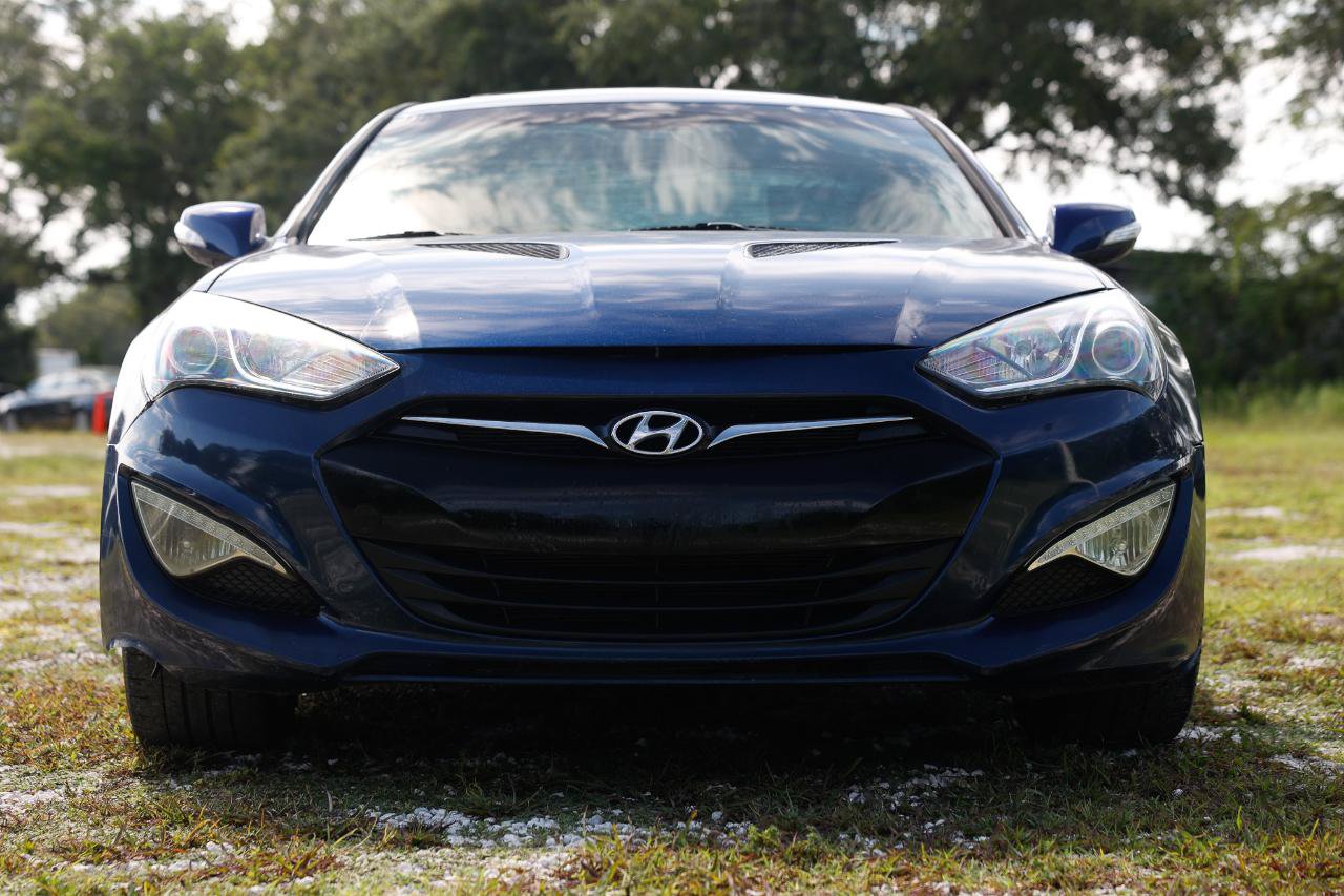 Used 2016 Hyundai Genesis Coupe 3.8 RWD image 18