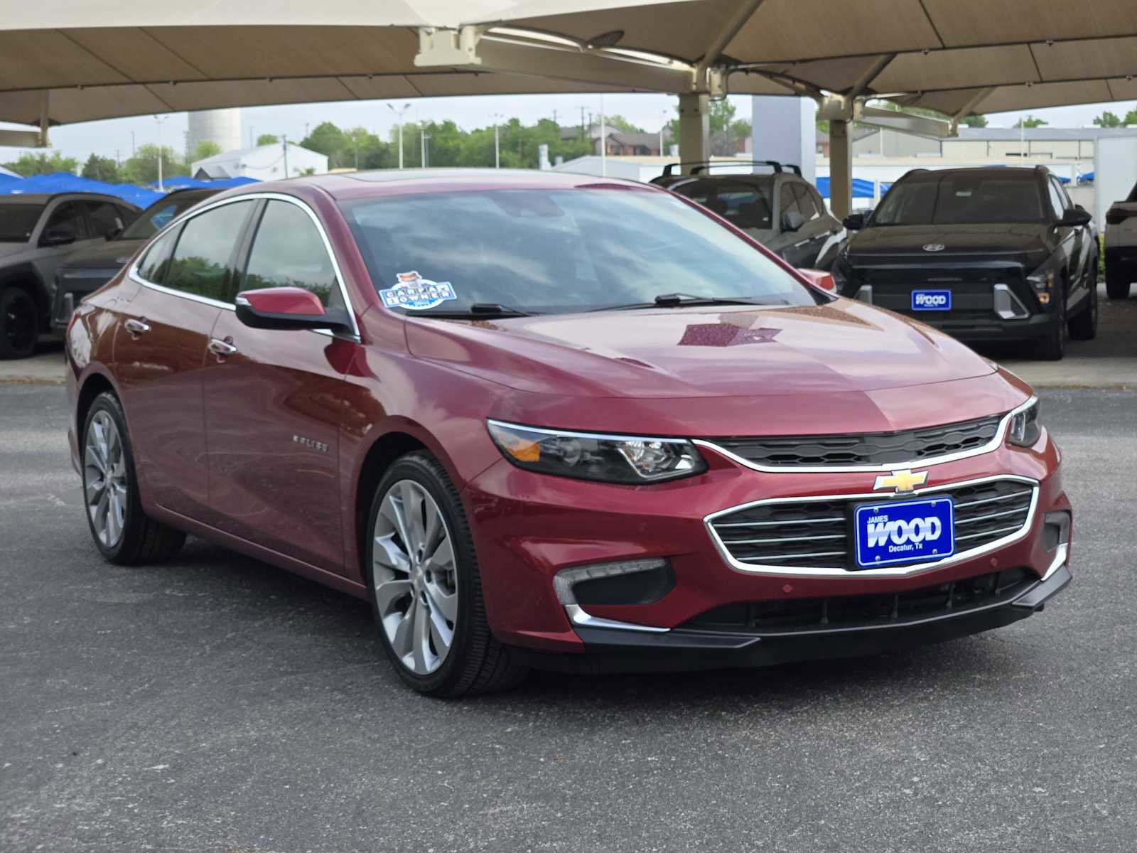 Used 2018 Chevrolet Malibu Premier w/ Premier Sun and Wheel Package image 2