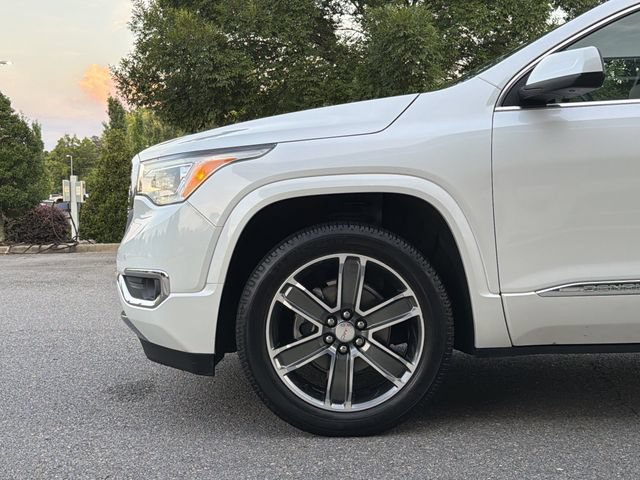 Used 2019 GMC Acadia Denali w/ Technology Package FWD image 9