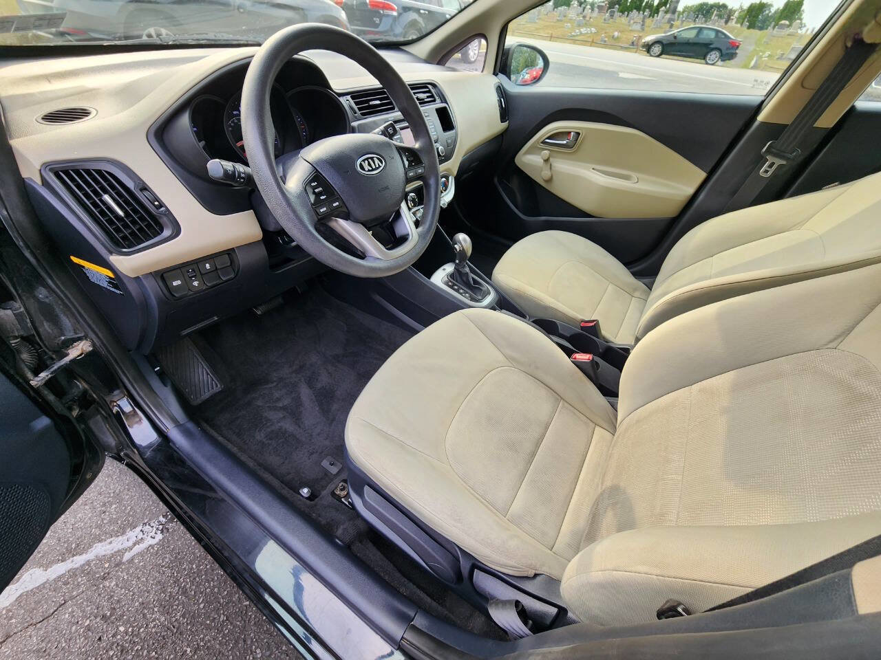 Used 2013 Kia Rio LX image 11