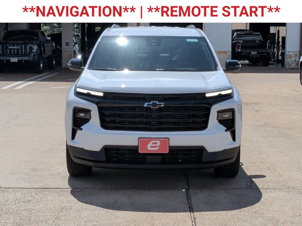 New 2027 Chevrolet Traverse LT w/ Midnight/Sport Edition FWD image 2