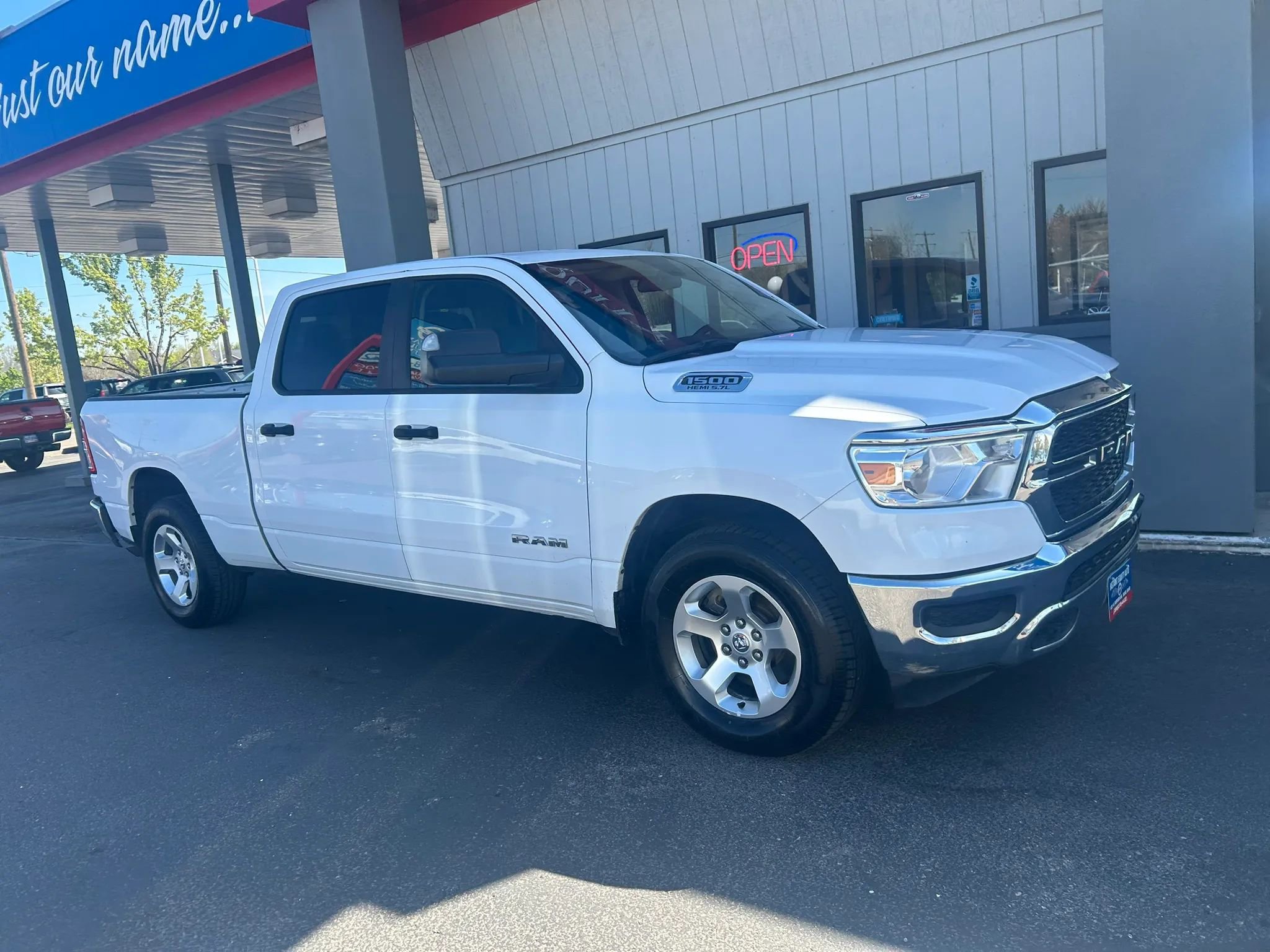 Used 2019 RAM 1500 Tradesman AWD/4WD image 24