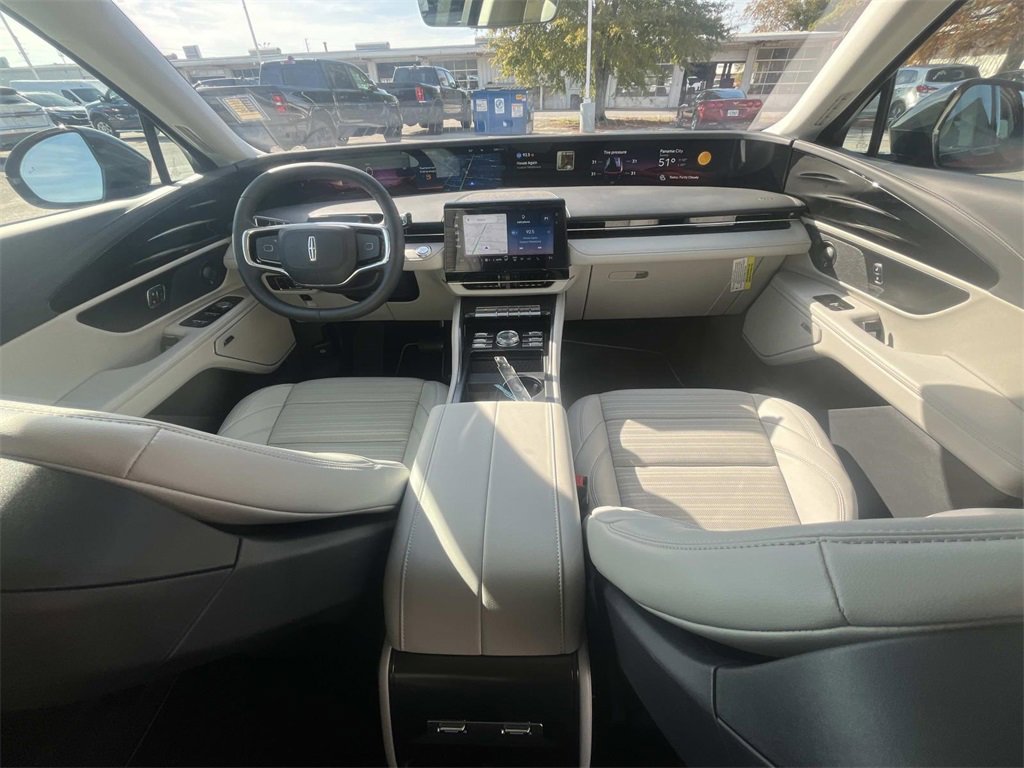 New 2026 Lincoln Nautilus Reserve image 17