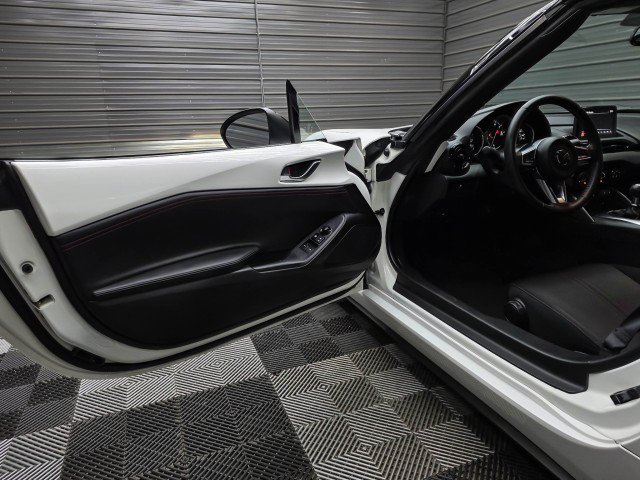 Used 2019 MAZDA MX-5 Miata Club RWD image 27