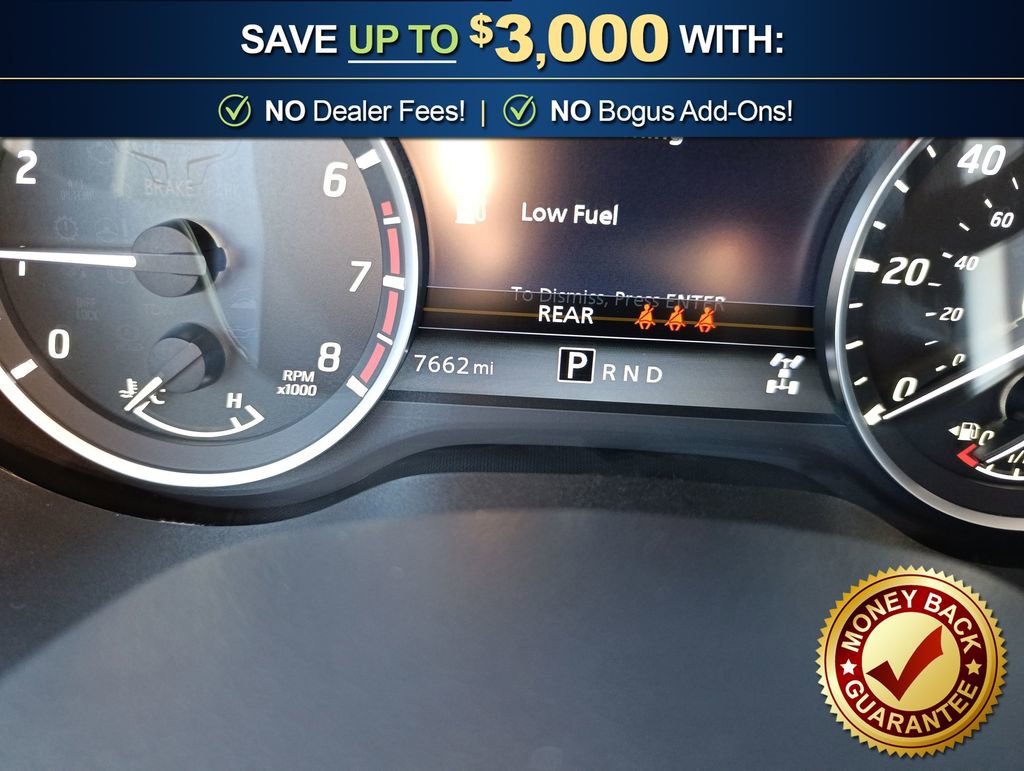 Used 2024 Nissan Titan SV w/ SV Convenience Package image 21