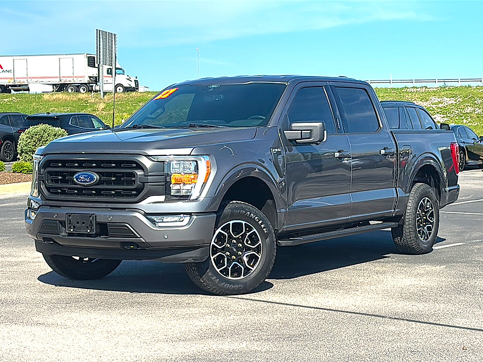 Used 2022 Ford F150 XLT w/ Equipment Group 302A High AWD/4WD image 2